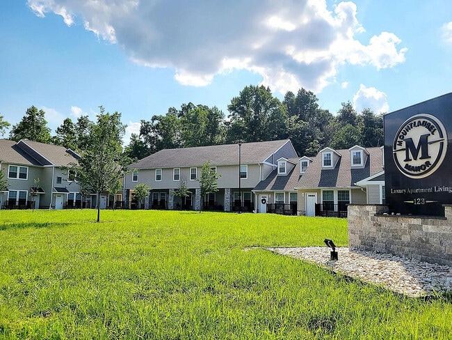 Building Photo - Mount Laurel Manor Apartments