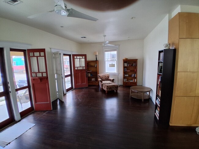 Photo - 6324 Annunciation St