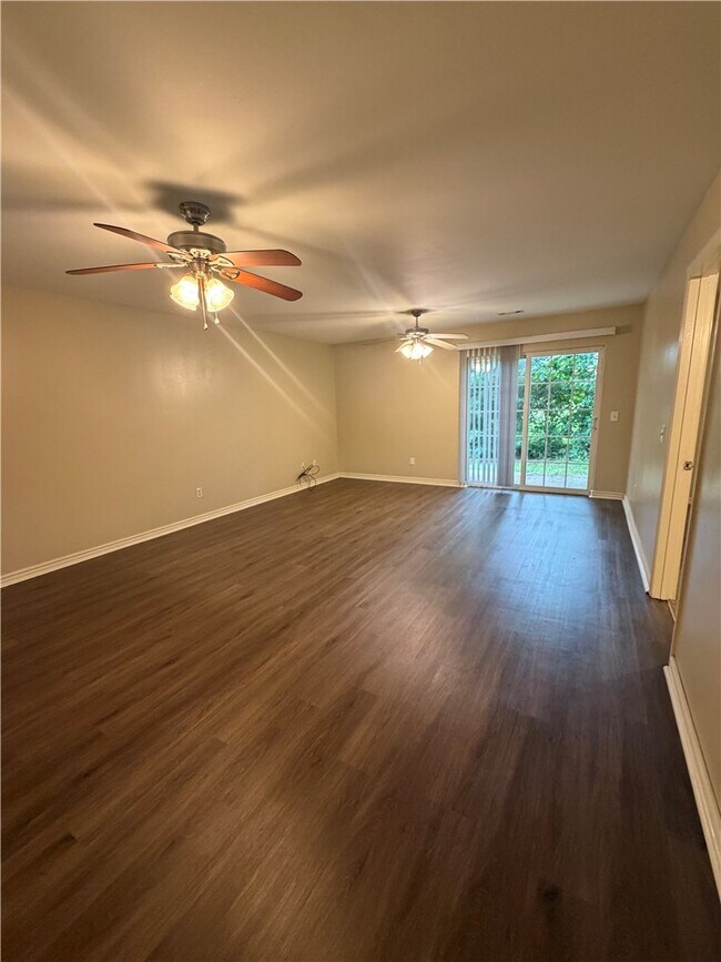 Photo - 312 Graystone Cir