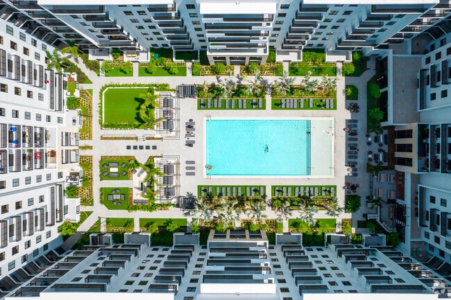Biscayne 112