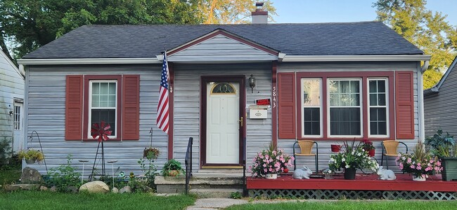 Building Photo - 5843 Shimer Ave