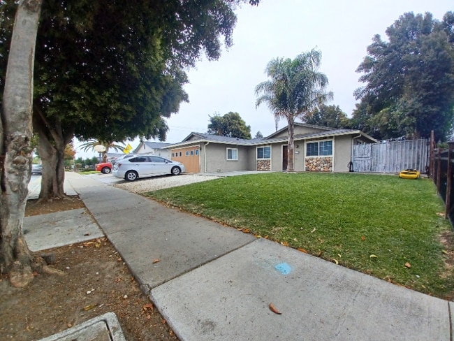 Photo - 1111 Central Ave Unit 1