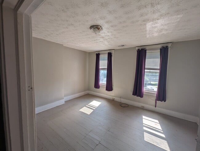 Photo - 802 Philadelphia St Unit 2