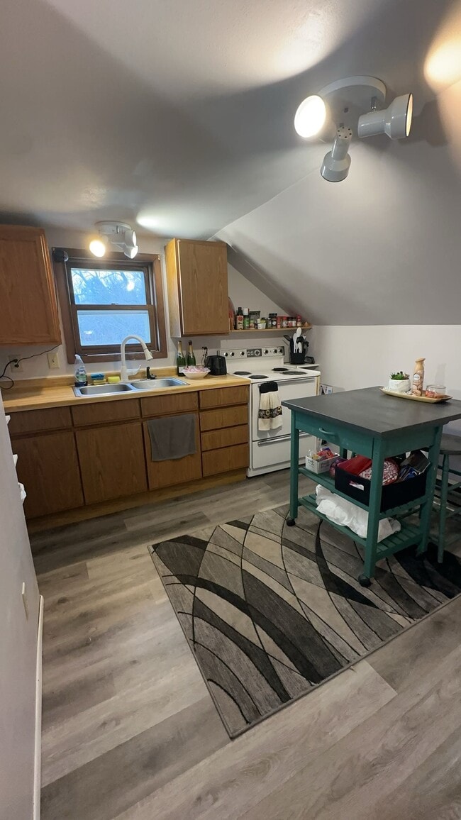 Kitchen - 141 E Main St Unit 3