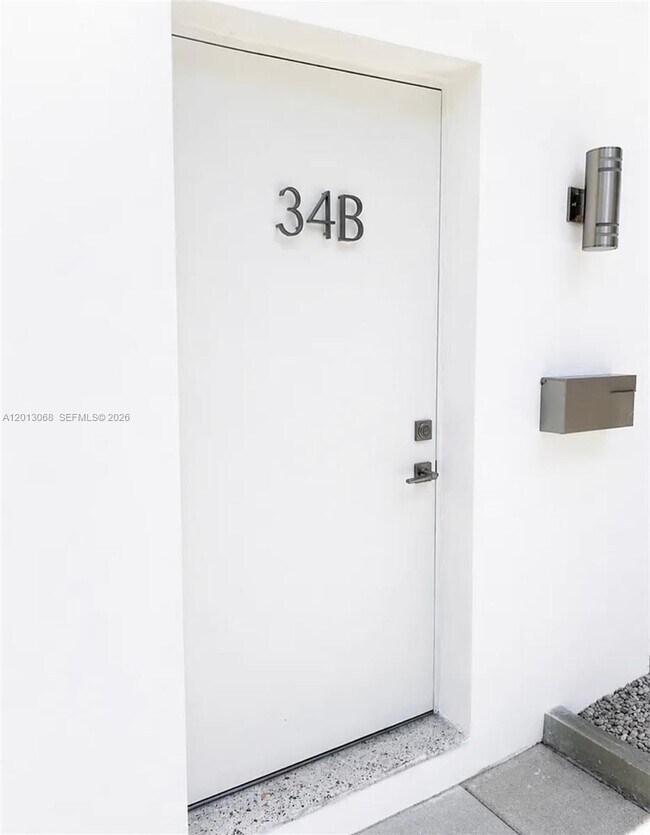 34 SE 1st Ave