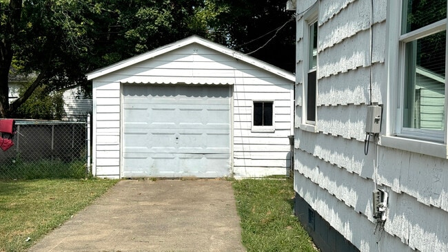 Photo - 1718 Cass Ave