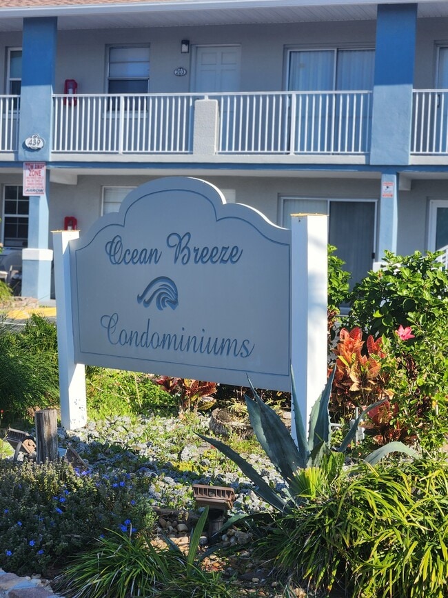 Photo - 439 Auburn Dr Unit #204