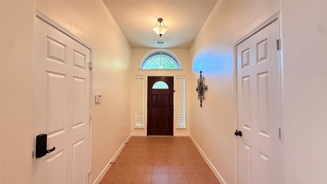 Photo - 5623 Maverick Bend Lane