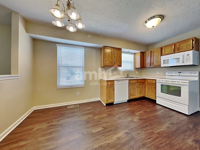 Photo - 315 Keswick Dr