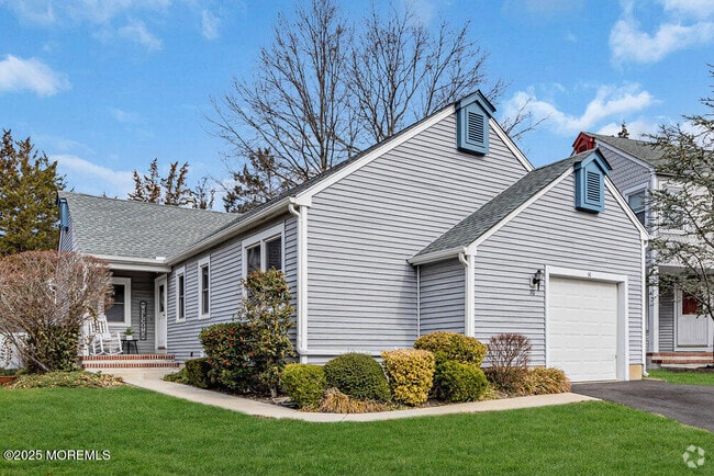 Building Photo - 30 Turnberry Cir Unit 125 Rental