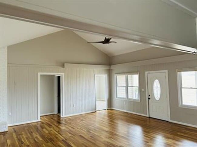 Photo - 3/2 Available Now