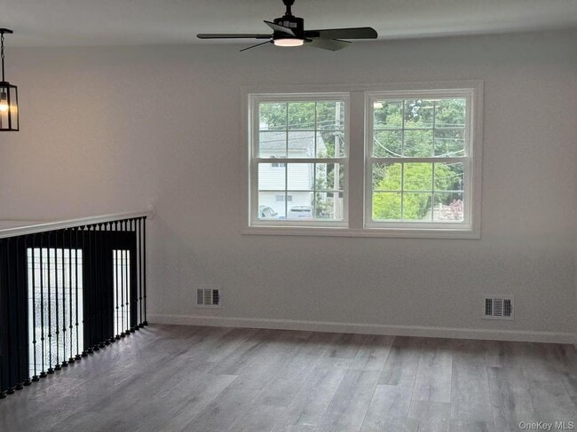 Photo - 495 Hawkins Rd