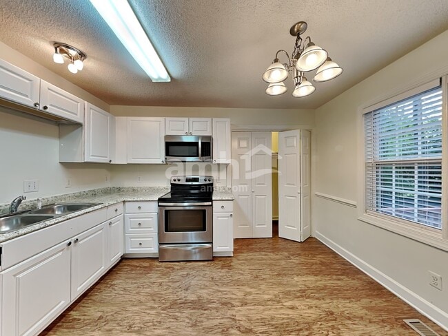 Photo - 803 Delray Ln