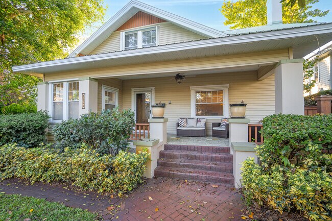 Photo - 1234 Beach Dr NE