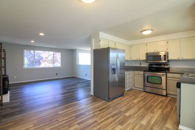Photo - 4 Bedroom, 2 Bath + Office Home in West Richland