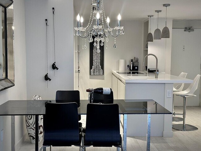 Photo - 1 Bedroom Condo in Miami Beach