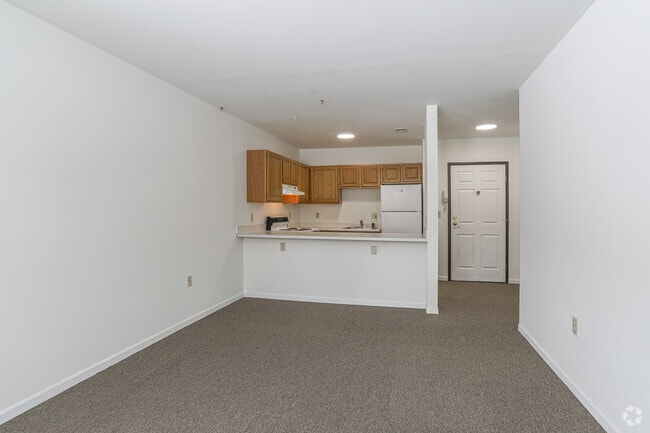 2BR, 1BA - 780SF - Living Room