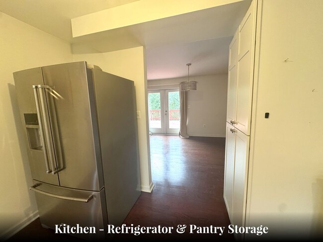 2030 Mayflower Dr