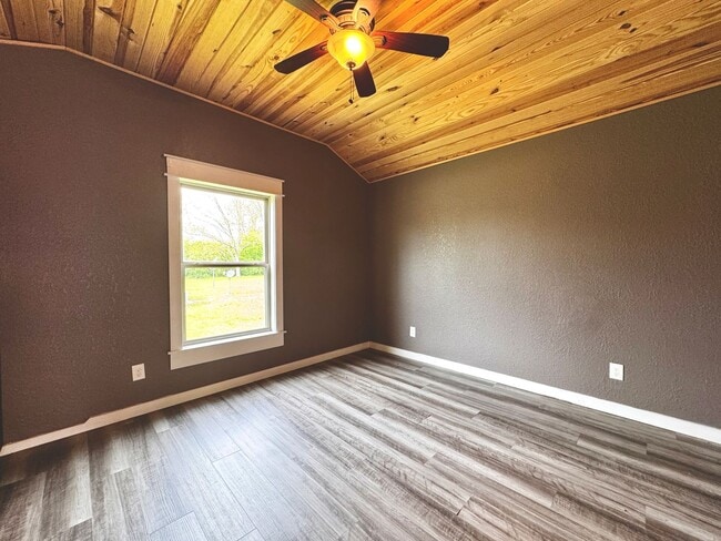 Photo - 1 Bedroom/1 Bathroom Tiny Home Cottage in Sulphur Rock