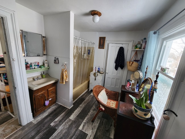 Photo - 109 High St Unit 2