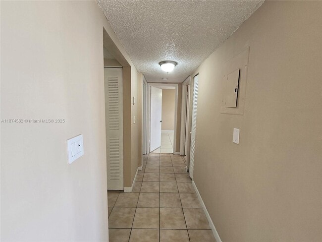 Photo - 8185 NW 7th St Unidad 506