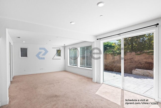 Photo - 194 Wooley Creek Way