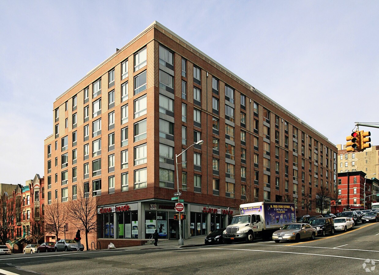 Primary Photo - The Hamilton