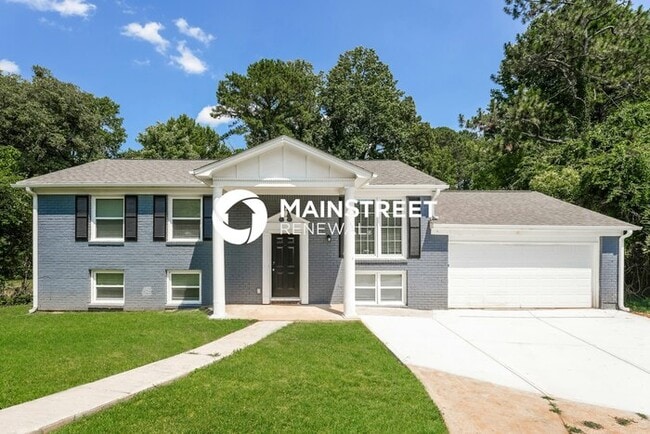 Building Photo - 3 Bedroom Pet-Friendly Home in Stone Mountain, GA with Main Street Renewal