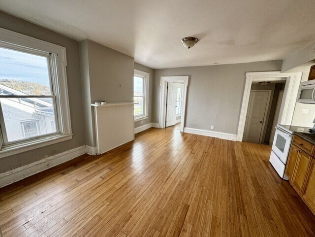 Photo - 9 S Clinton St Unit 2