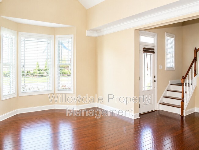 Photo - 1025 Governess Ln