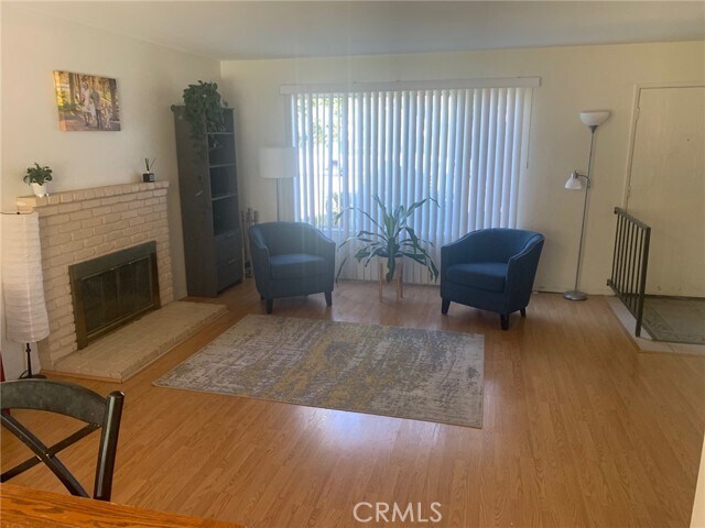 Photo - 26052 Hinckley St