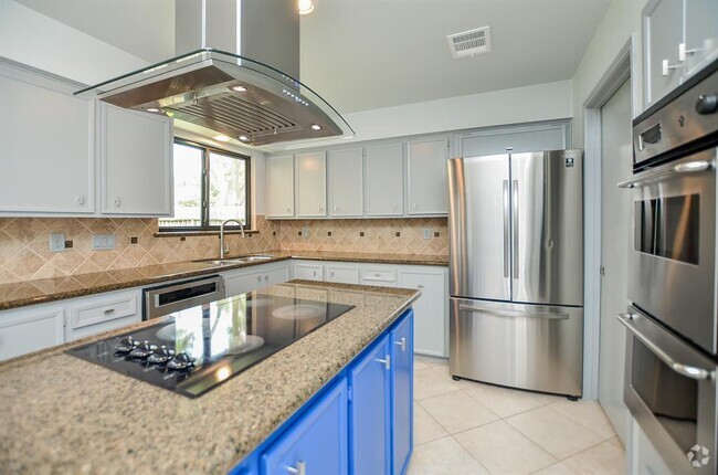 Building Photo - 1702 Cherry Bend Dr Rental