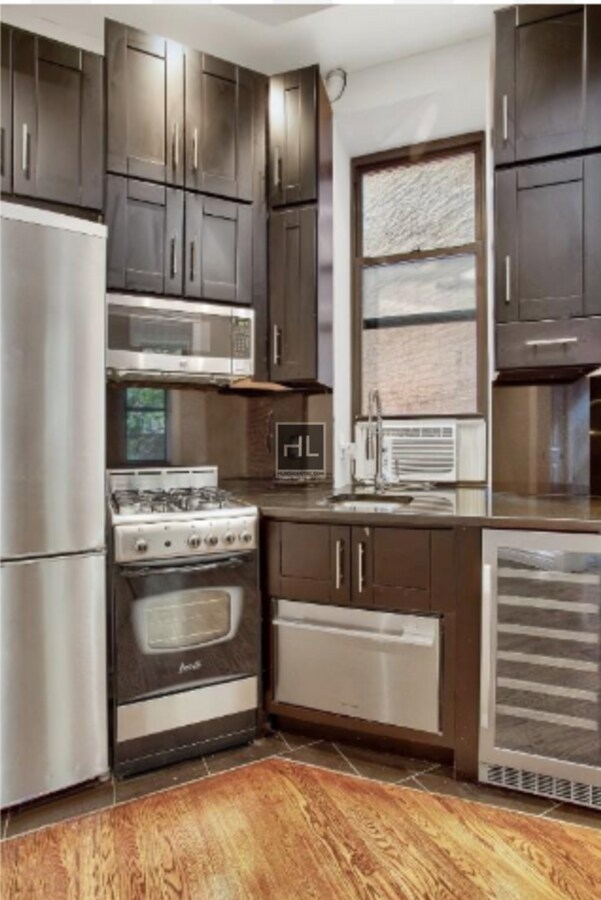 Photo - MOTT ST. Unit 23