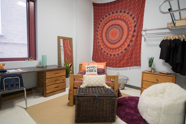 Photo - Penn Commons