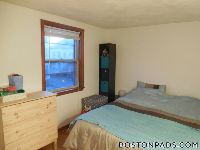 Photo - 150 Brown St Unit 2R