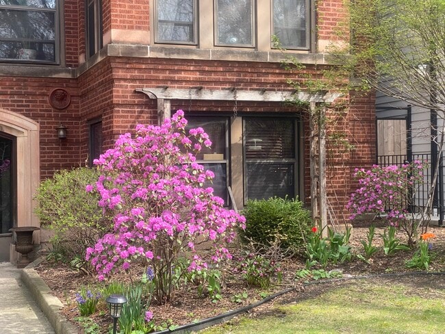 Photo - 1434 W Warner Ave Unit Garden