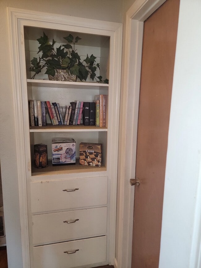 Photo - 1047 Coldwell Ave Unidad 3