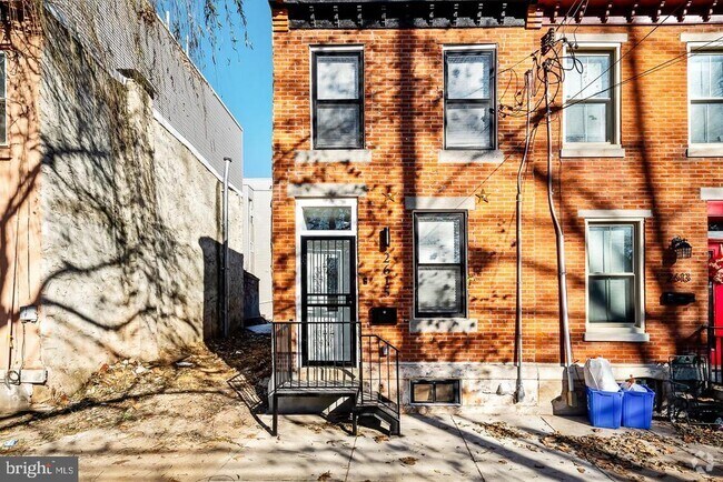Building Photo - 2615 W Jefferson St Rental