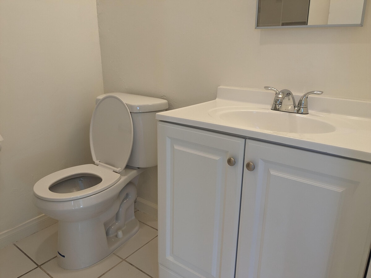 Photo - 7002 Linda Vista Rd Unidad 2