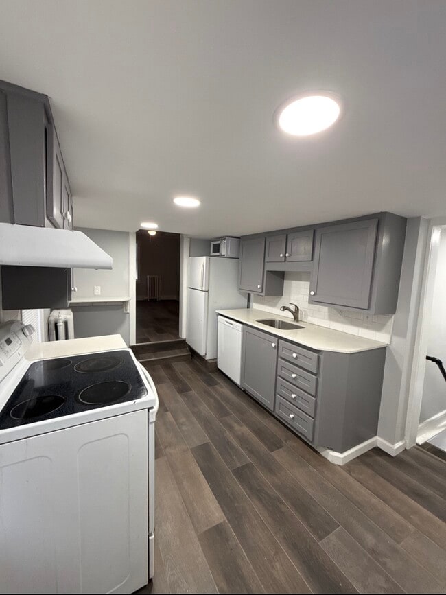 COCINA - 57 Bridge St Unidad B