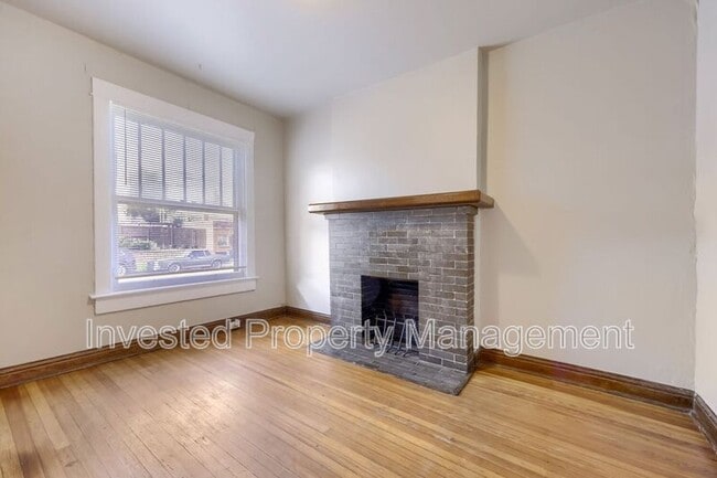 Photo - 533 E 6th Ave