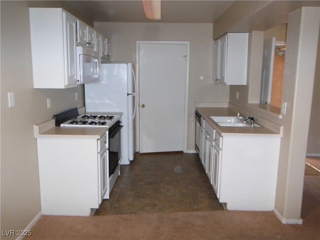 Photo - 2120 Ramrod Ave Unidad 417