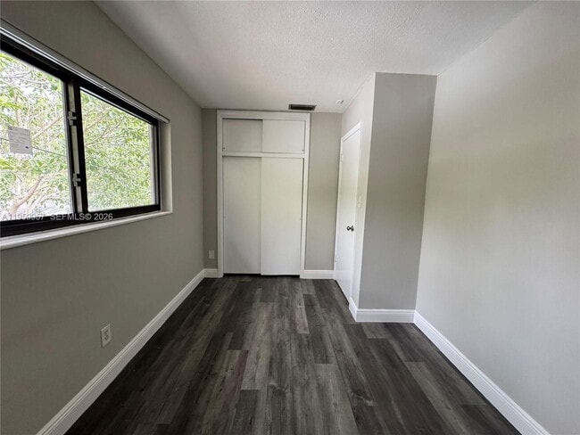 Photo - 1041 SW 15th Ave Unidad 10B