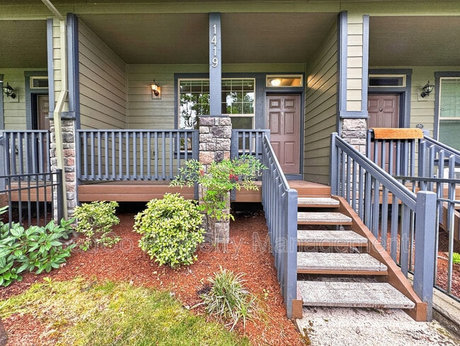 Photo - 1419 NE Lockheart Ln