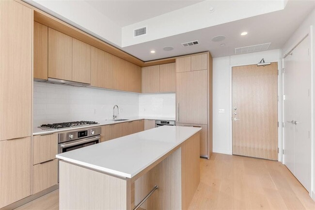 Photo - 44 East Ave Unit 3109