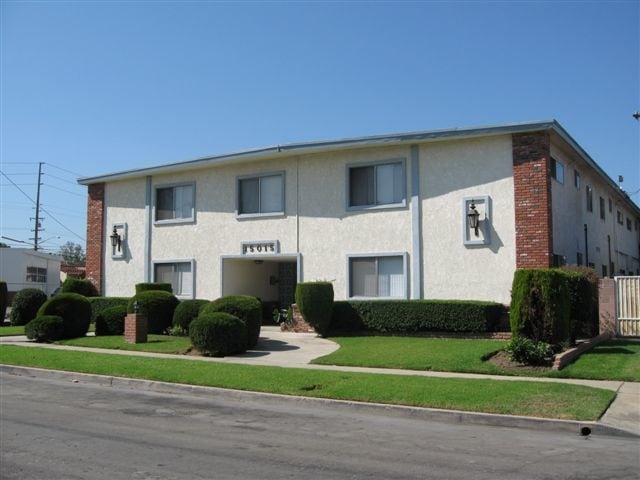 Photo - 15015 Gramercy Pl Unidad M