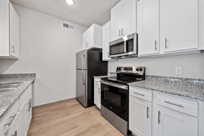 Photo - 691 Union Chapel Rd Unidad S1