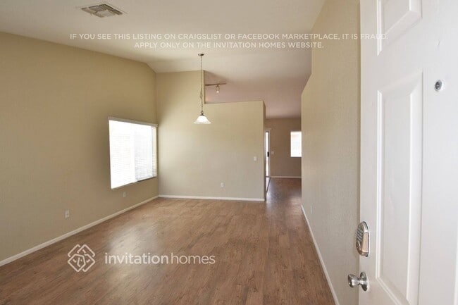 Photo - 16168 W Sherman St