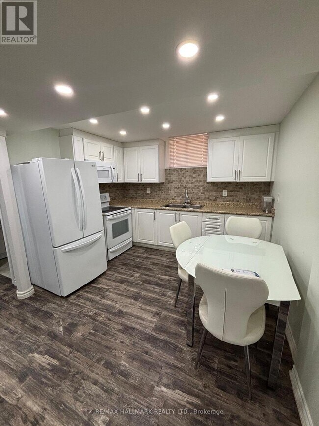 Photo - 5451 Richmeadow Mews