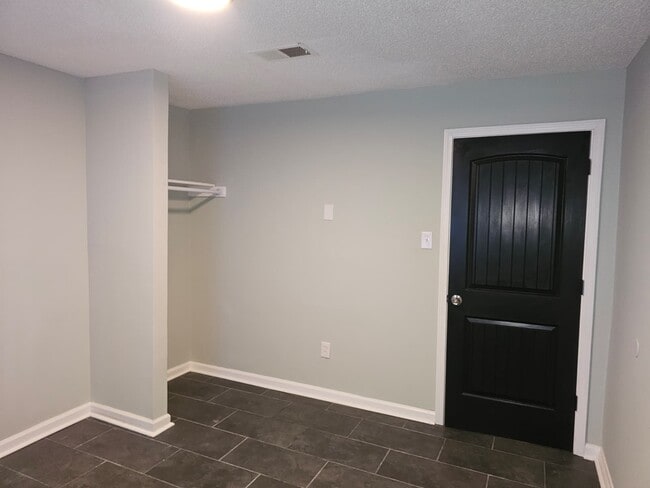 Photo - 2666 Supreme Ave